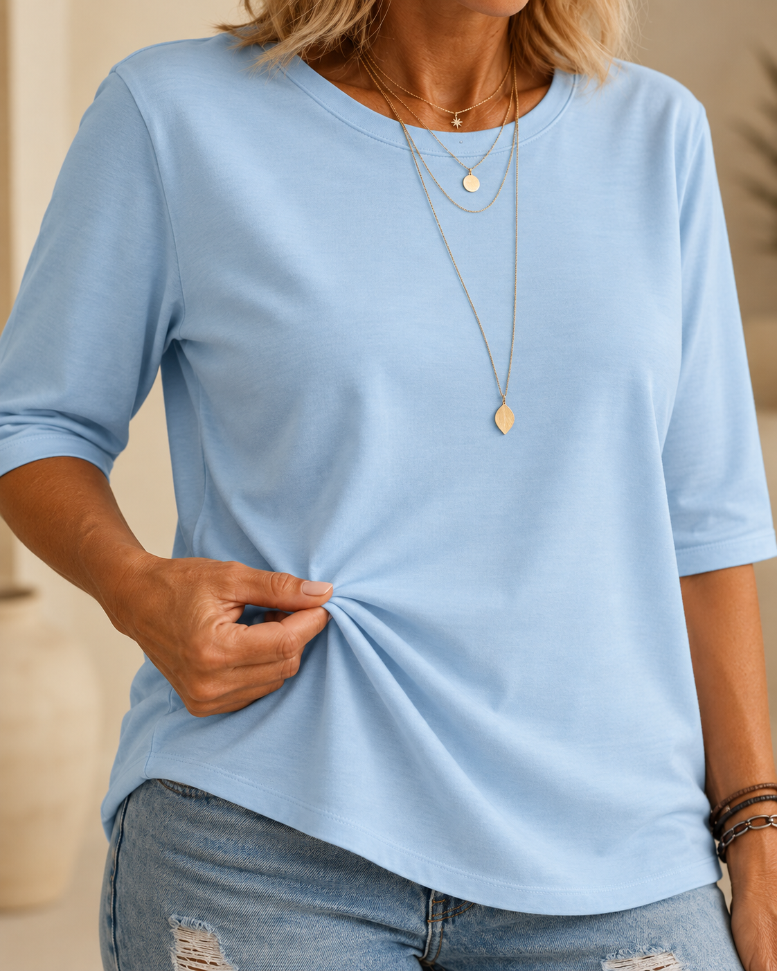 Margot | Relaxed Crew Neck Everyday Top Light Blue