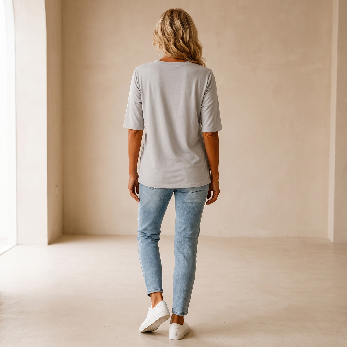 Margot | Relaxed Crew Neck Everyday Top Gray
